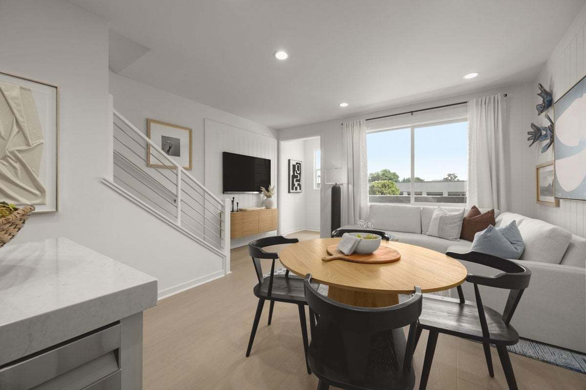 Plan 1387 Modeled - Dining area