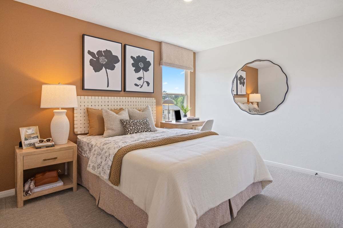 Secondary bedroom