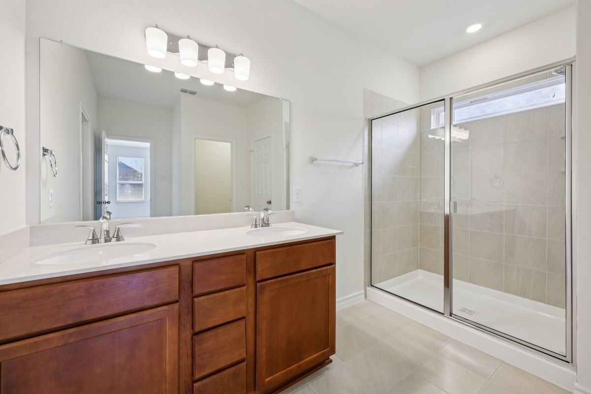 Primary bath