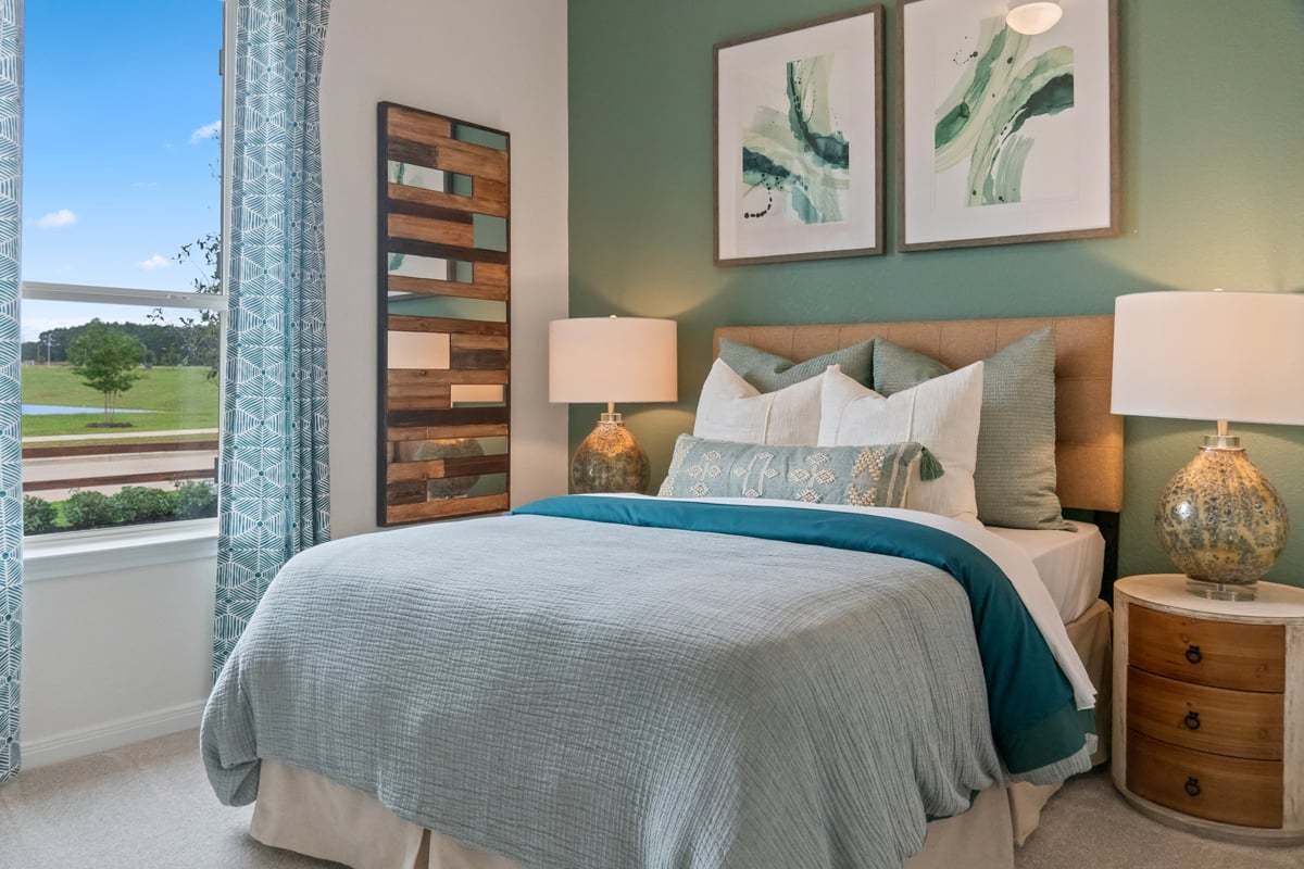 Secondary bedroom