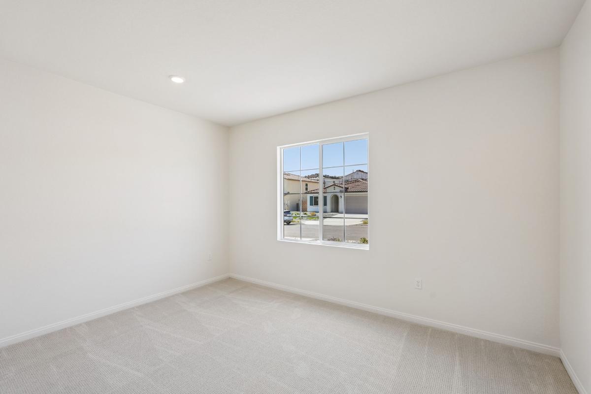 Secondary bedroom