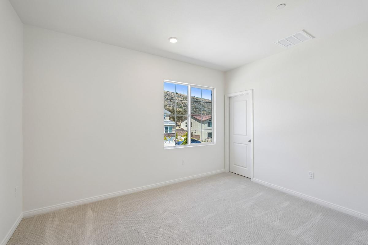 Secondary bedroom