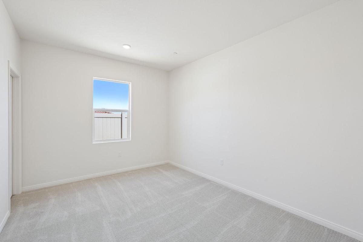 Secondary bedroom