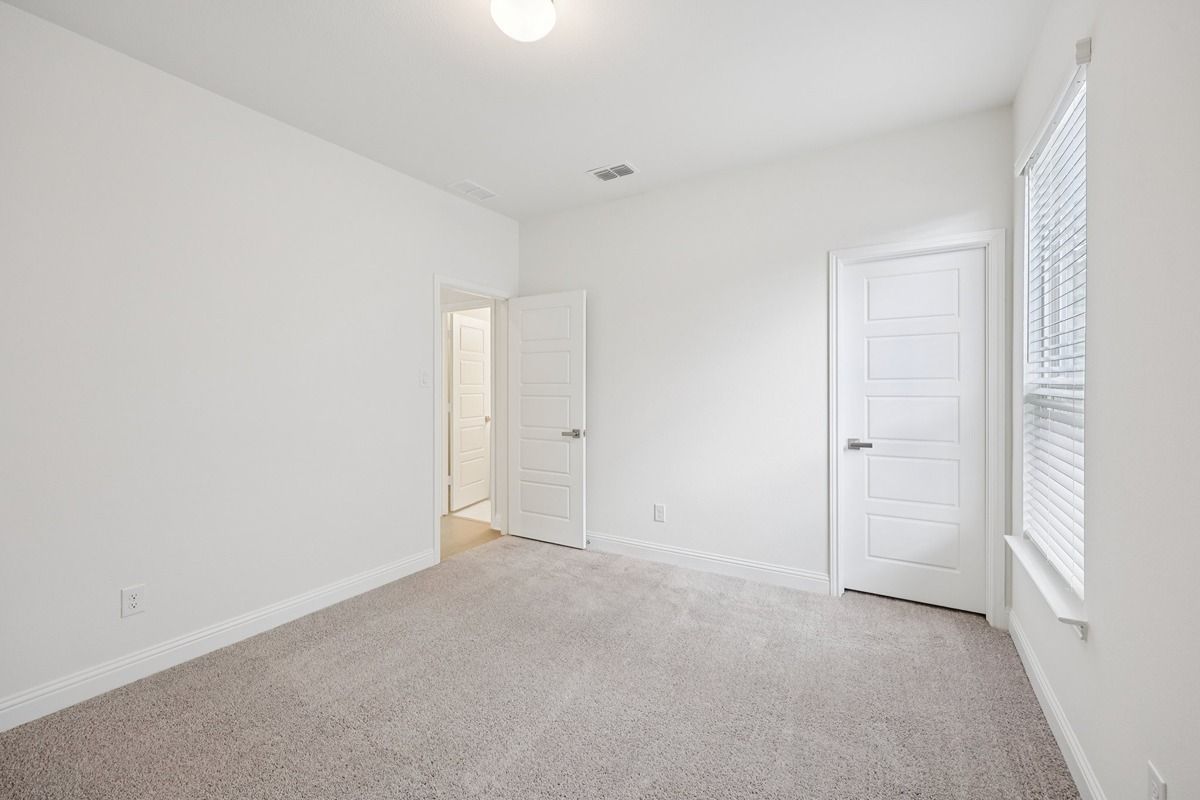 Secondary bedroom