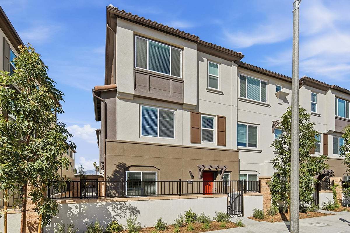 Plan 1706 Modeled - Azul: Pico Rivera, California - KB Home