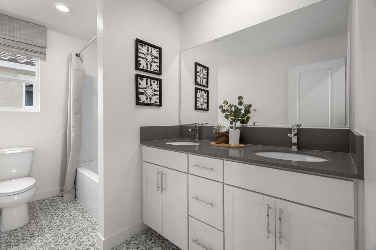 Plan 2469 Modeled - Bath 2
