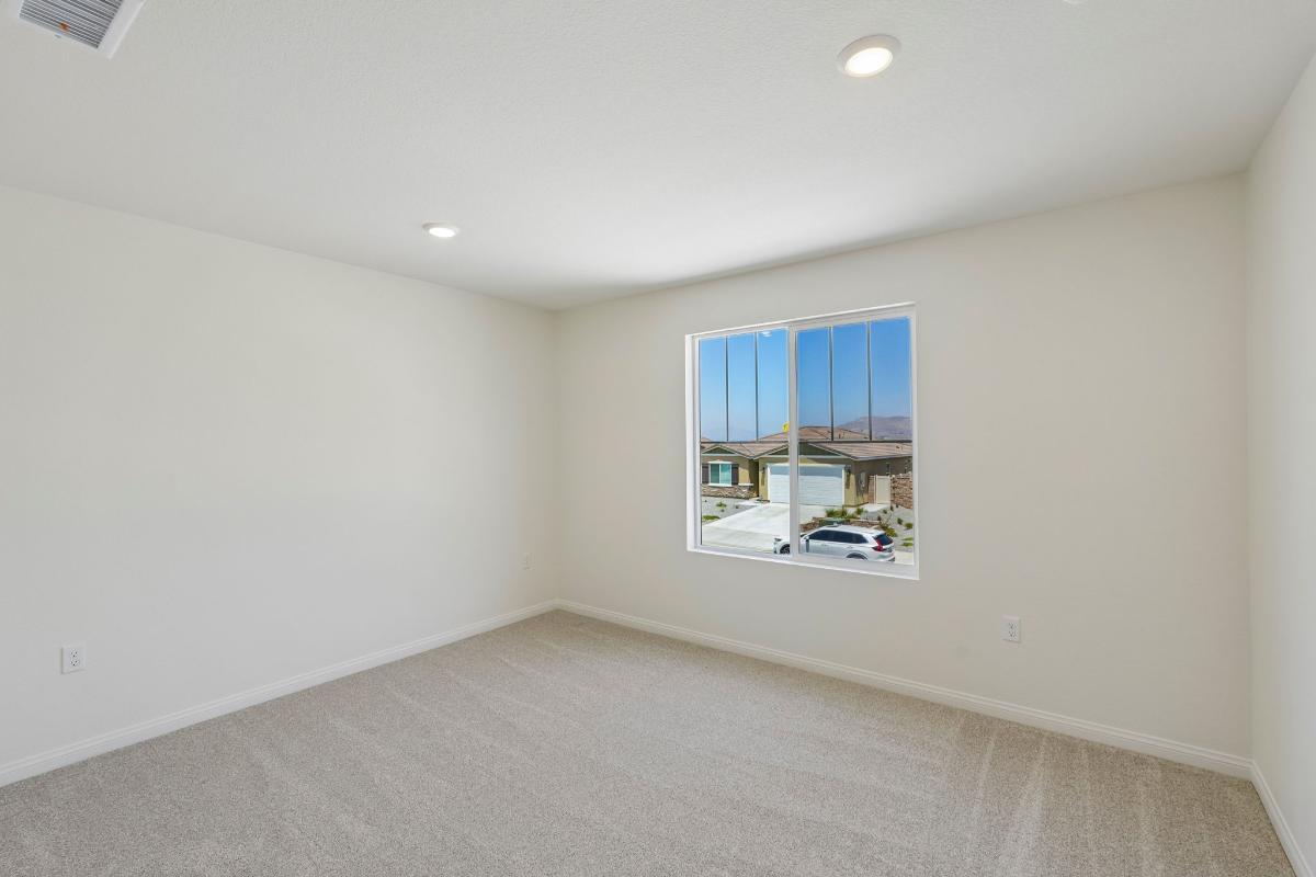 Secondary bedroom