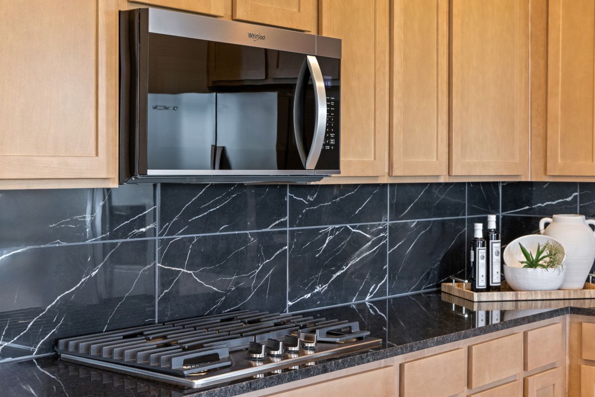 Plan 3147 Modeled - Stainless steel appliances