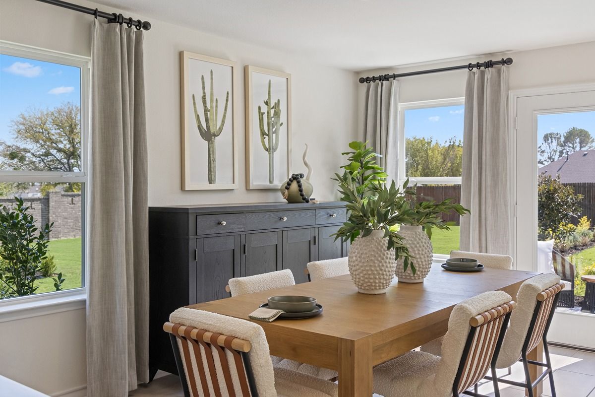 Plan 1676 Modeled - Dining area