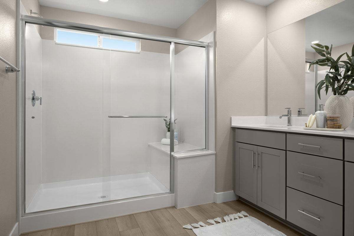 Plan 2469 Modeled - Primary bath