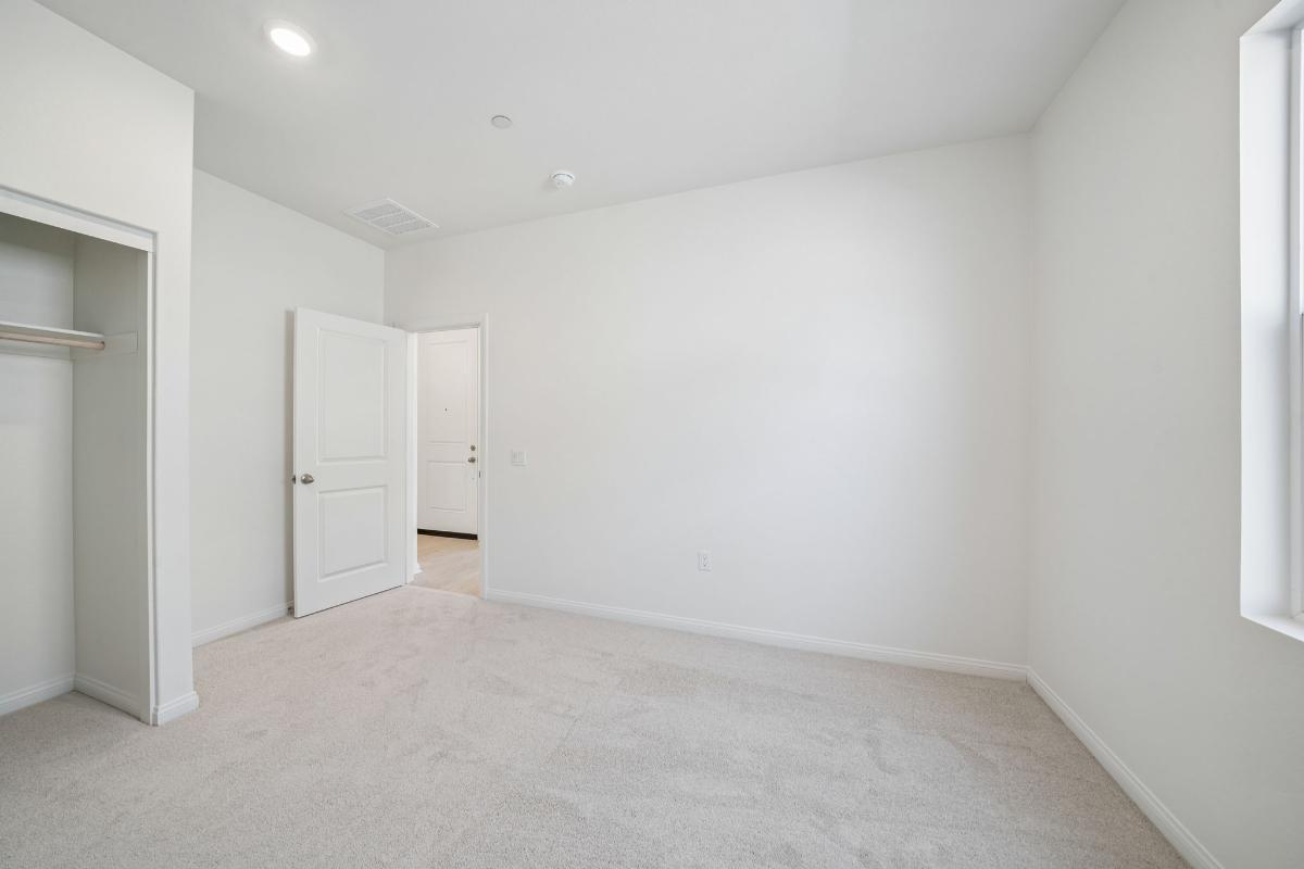Secondary bedroom