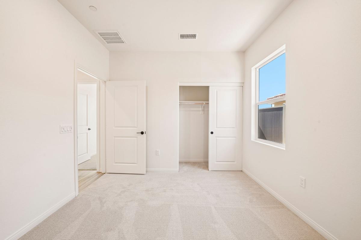 Secondary bedroom
