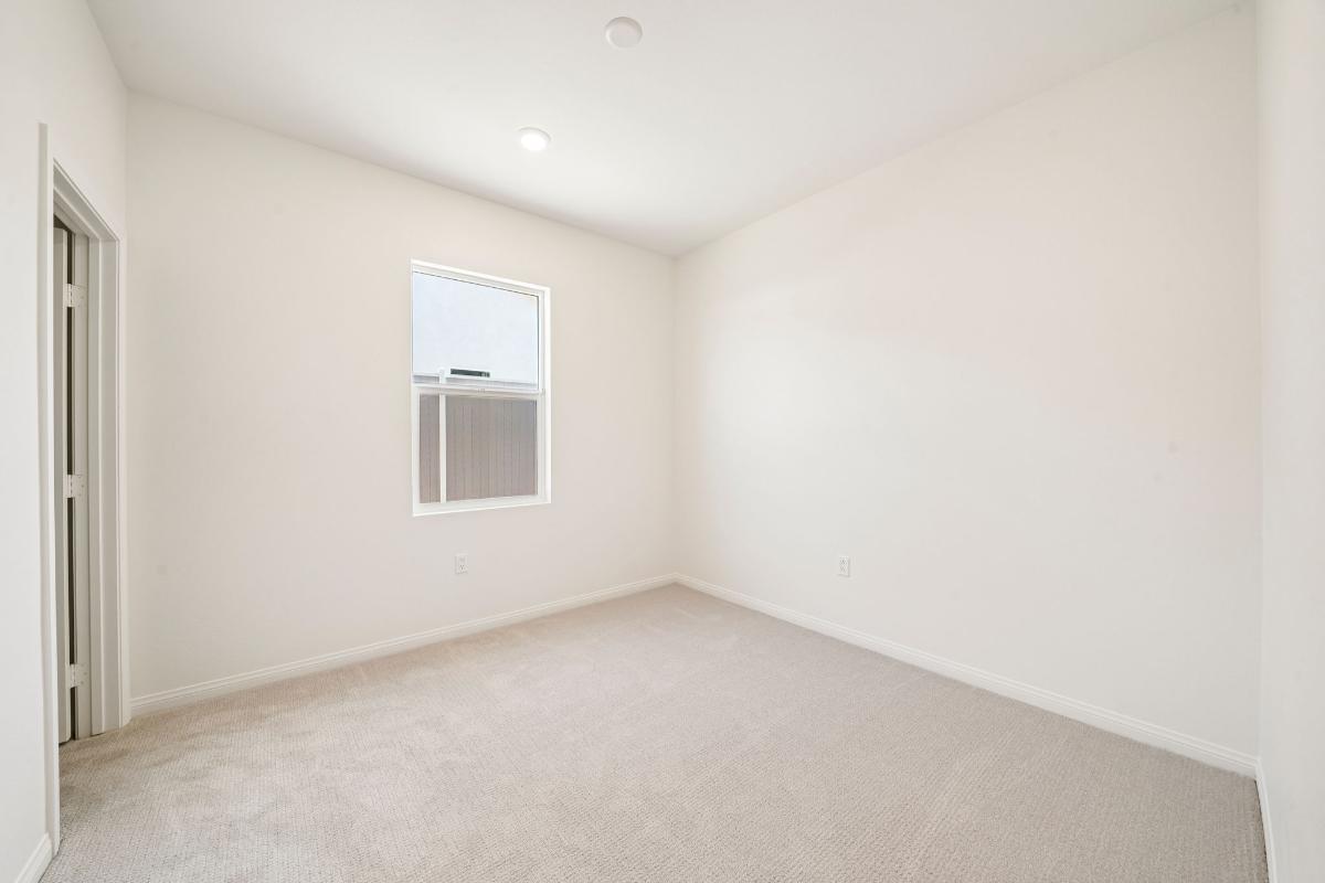 Secondary bedroom