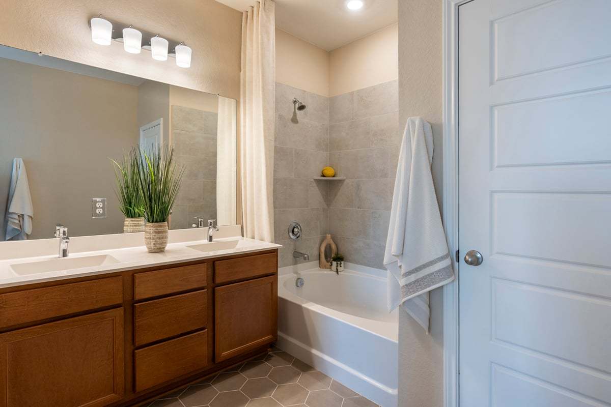 Primary bath