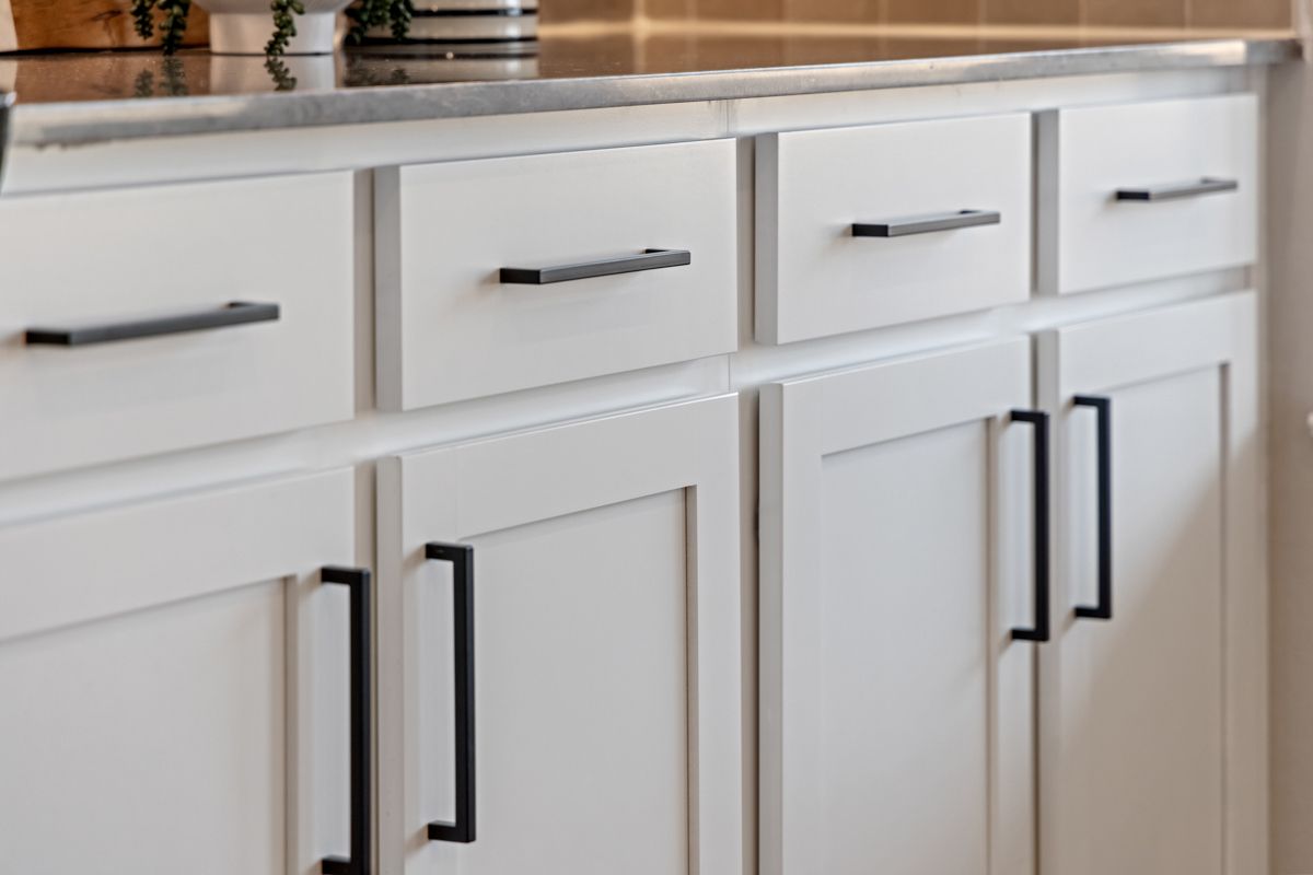 Plan 2444 Modeled - Optional cabinet hardware