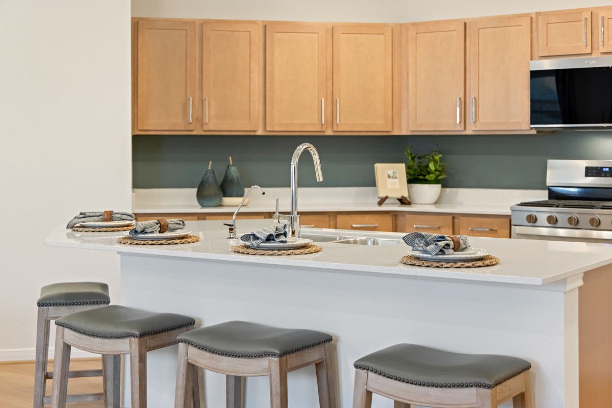 Plan 1548 Modeled - Kitchen island