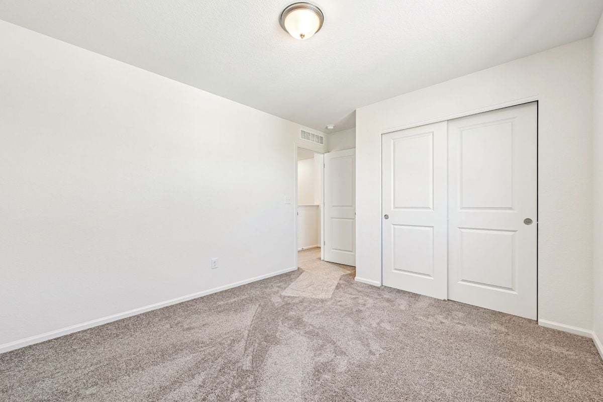 Secondary bedroom