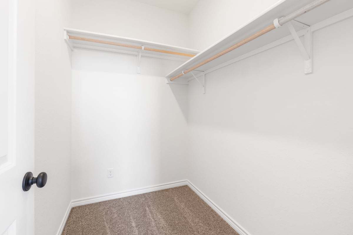 Walk-in closet
