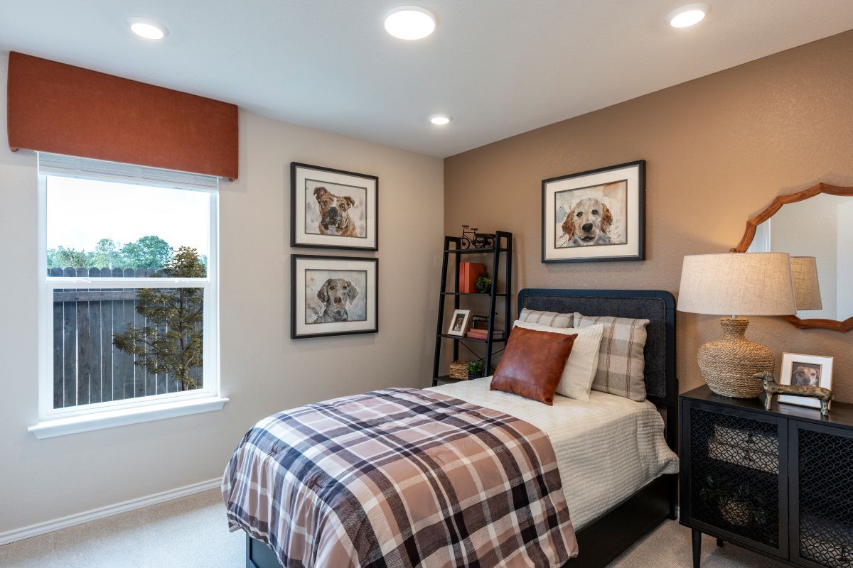 Secondary bedroom