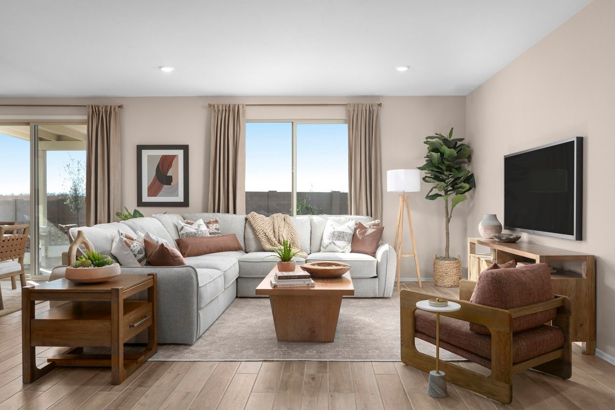 Plan 2013 Modeled - Spacious great room