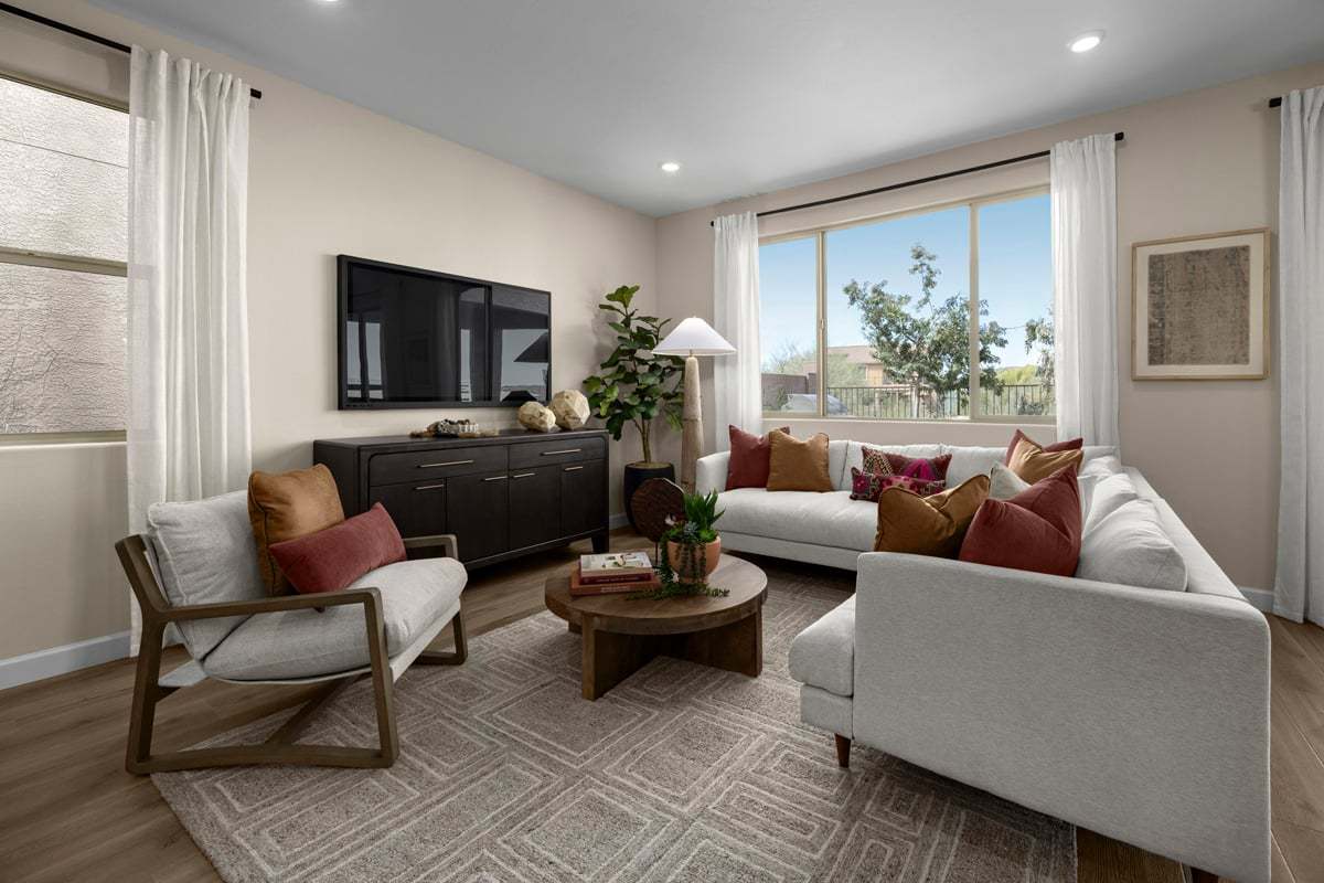 Plan 1998 Modeled - Spacious great room