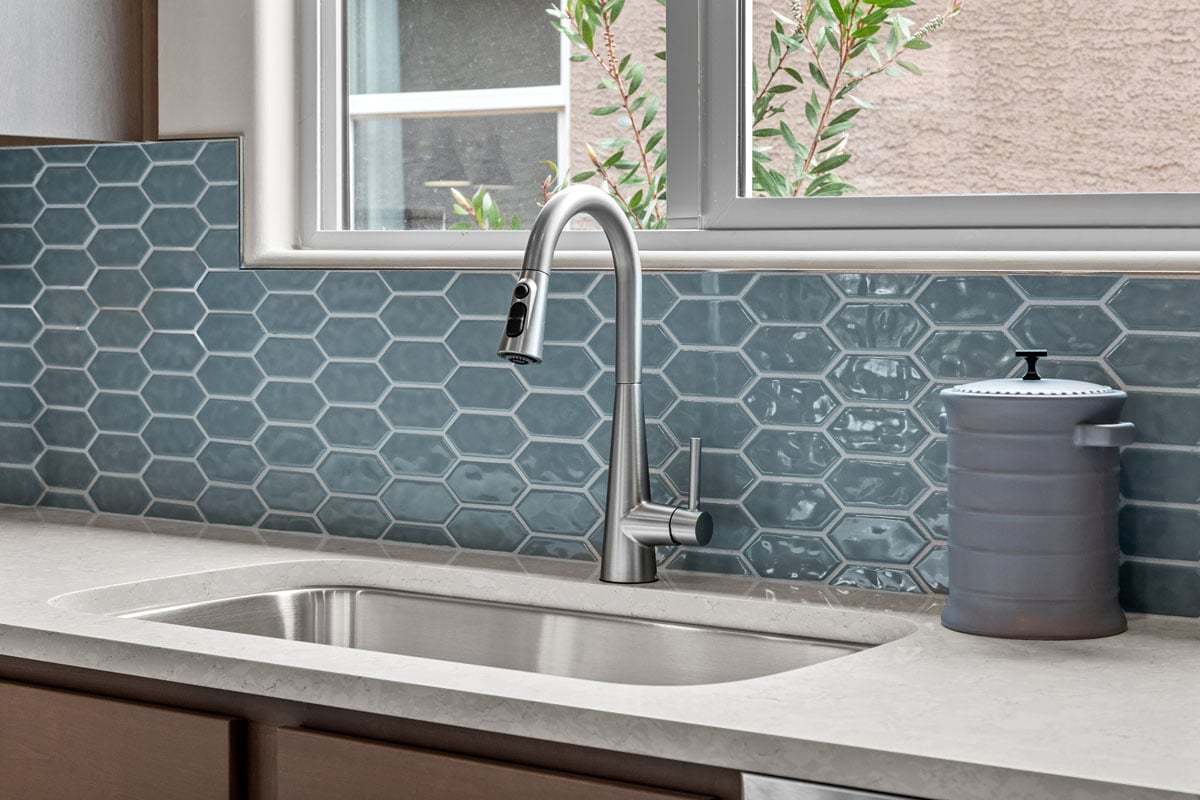 Plan 1465 Modeled - Optional tile kitchen backsplash