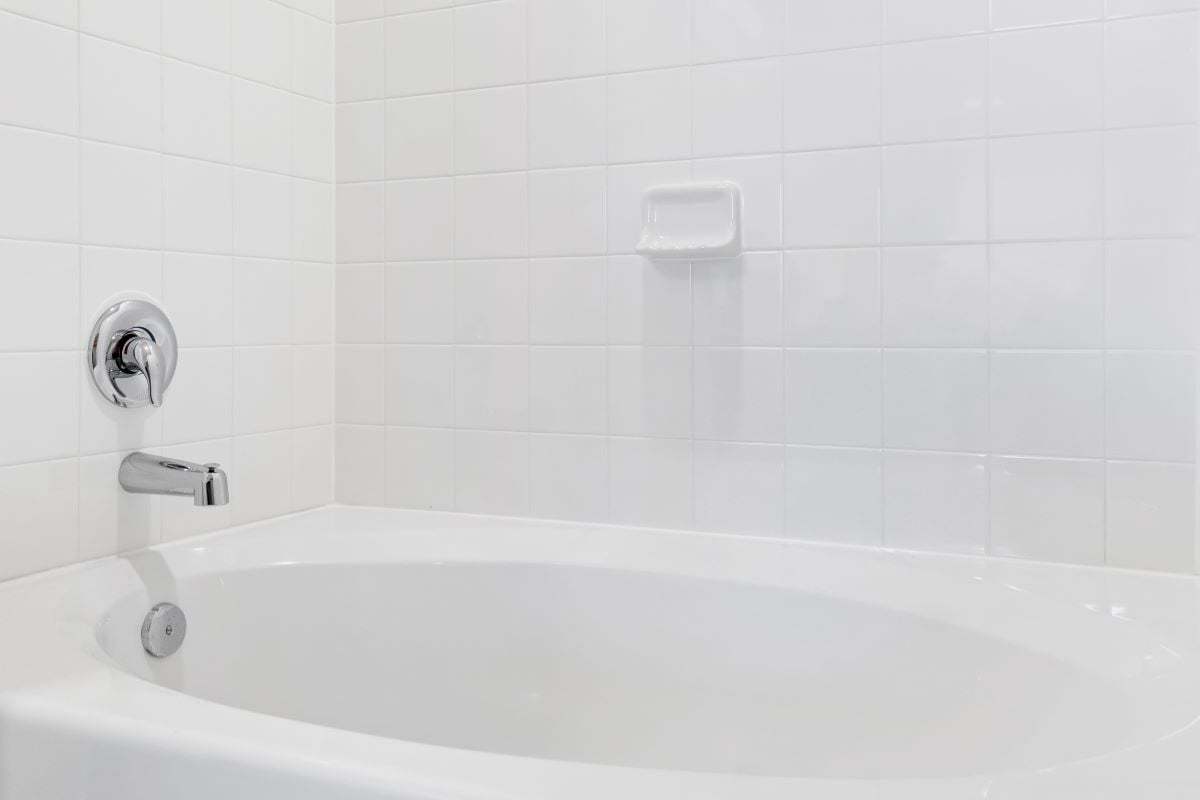 Plan 1360 Modeled - Garden tub at primary bath