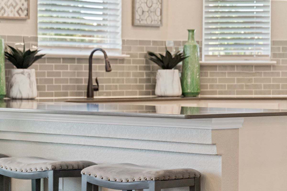 Plan 2070 - Kitchen breakfast bar