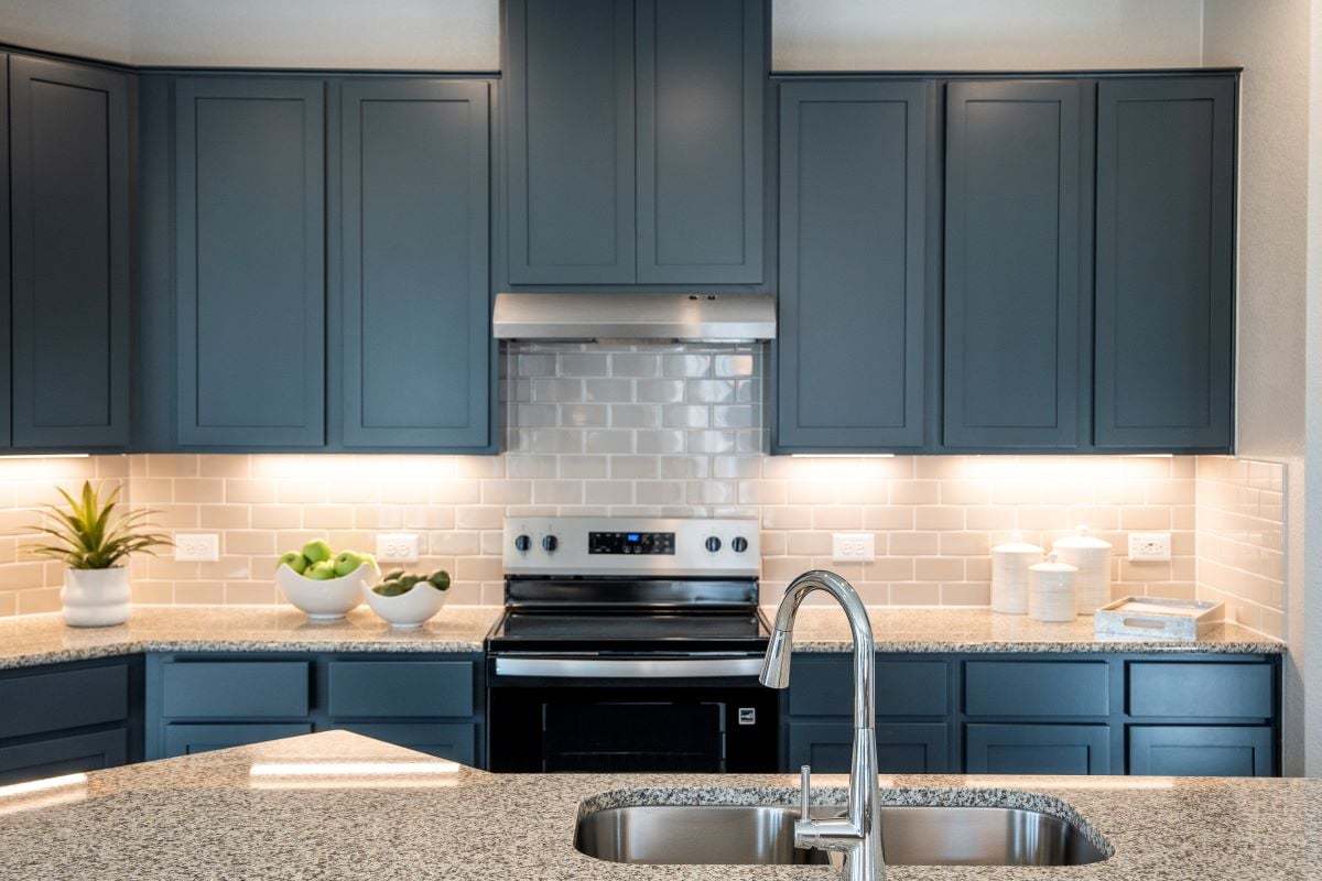 Plan 1702 Modeled - Tile backsplash