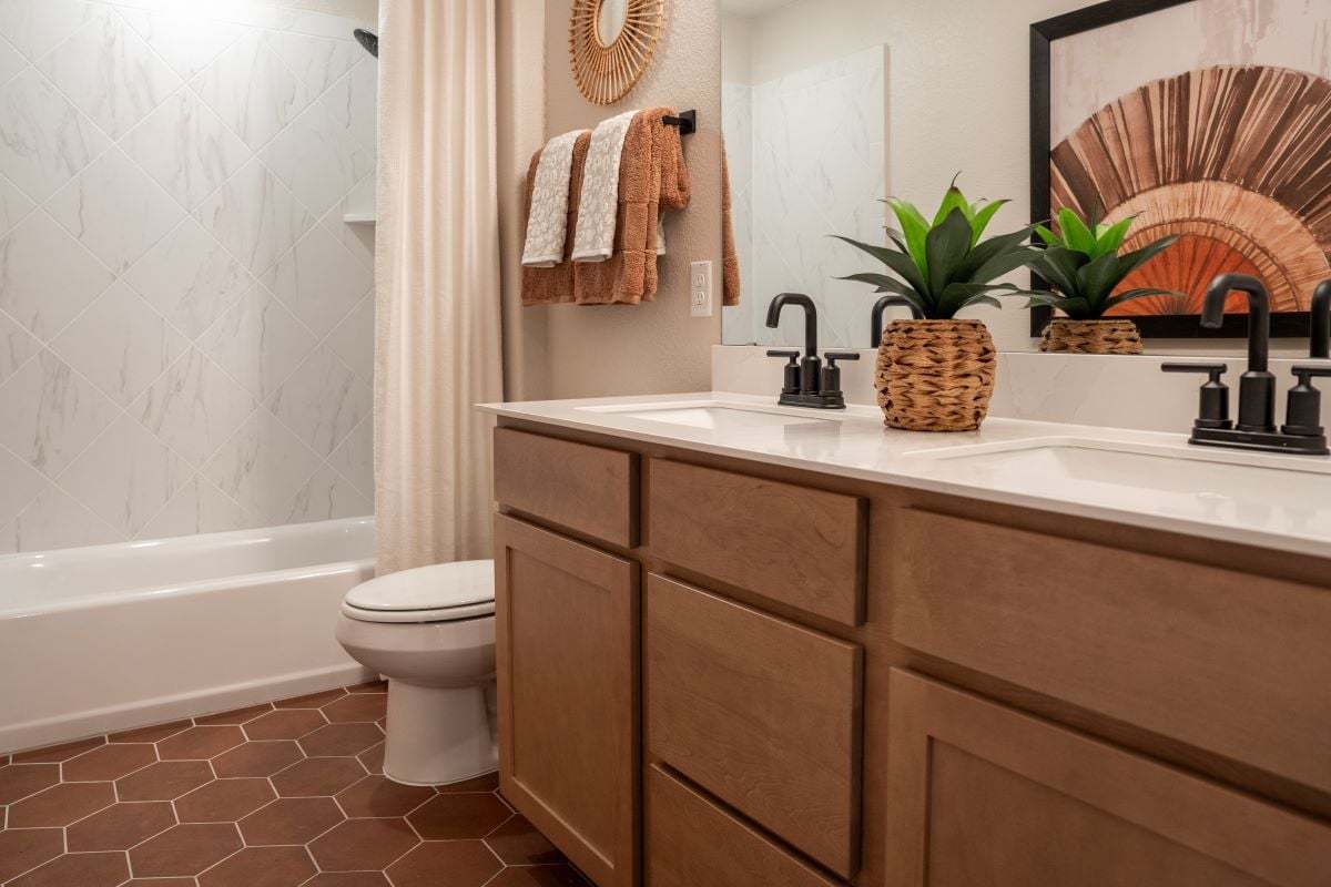 Dual-sink vanity at bath 2