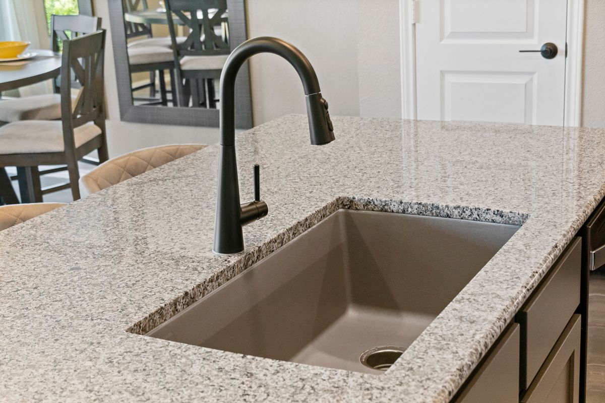 Plan 2500 Modeled - Single-basin kitchen sink