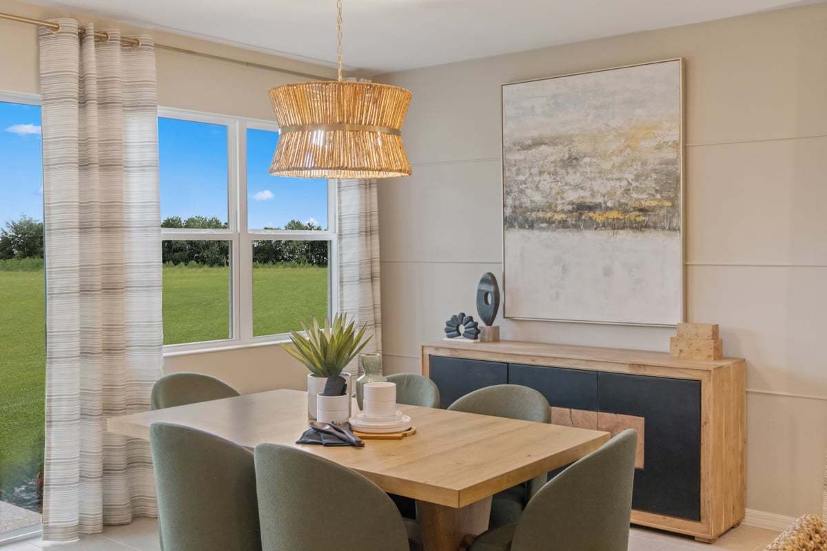 Plan 2107 Modeled - Dining area