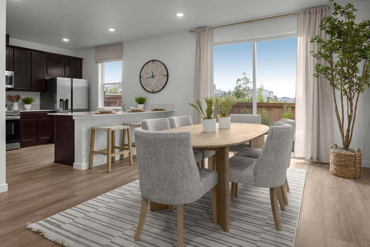 Plan 1883 Modeled - Dining area