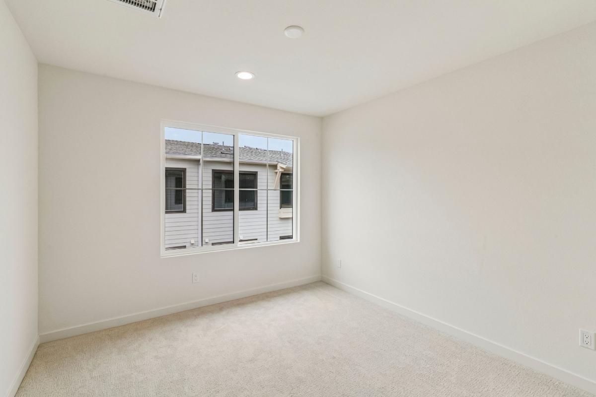 Secondary bedroom