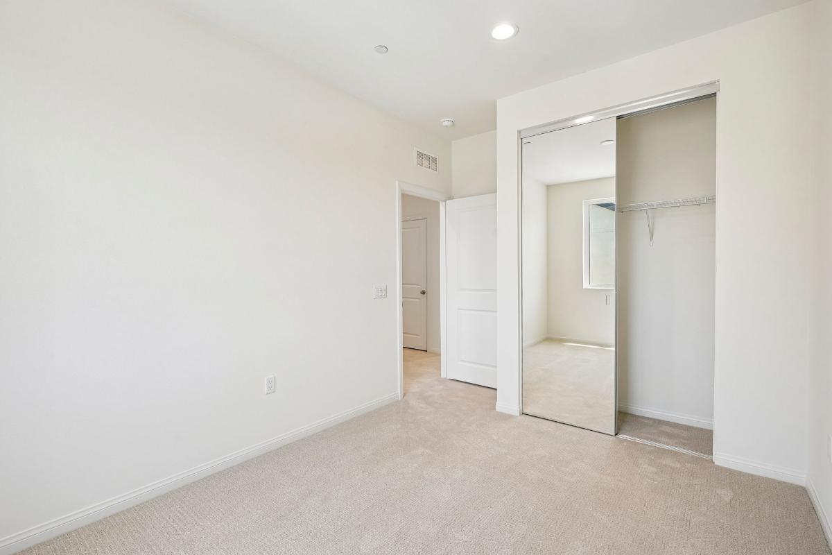 Secondary bedroom