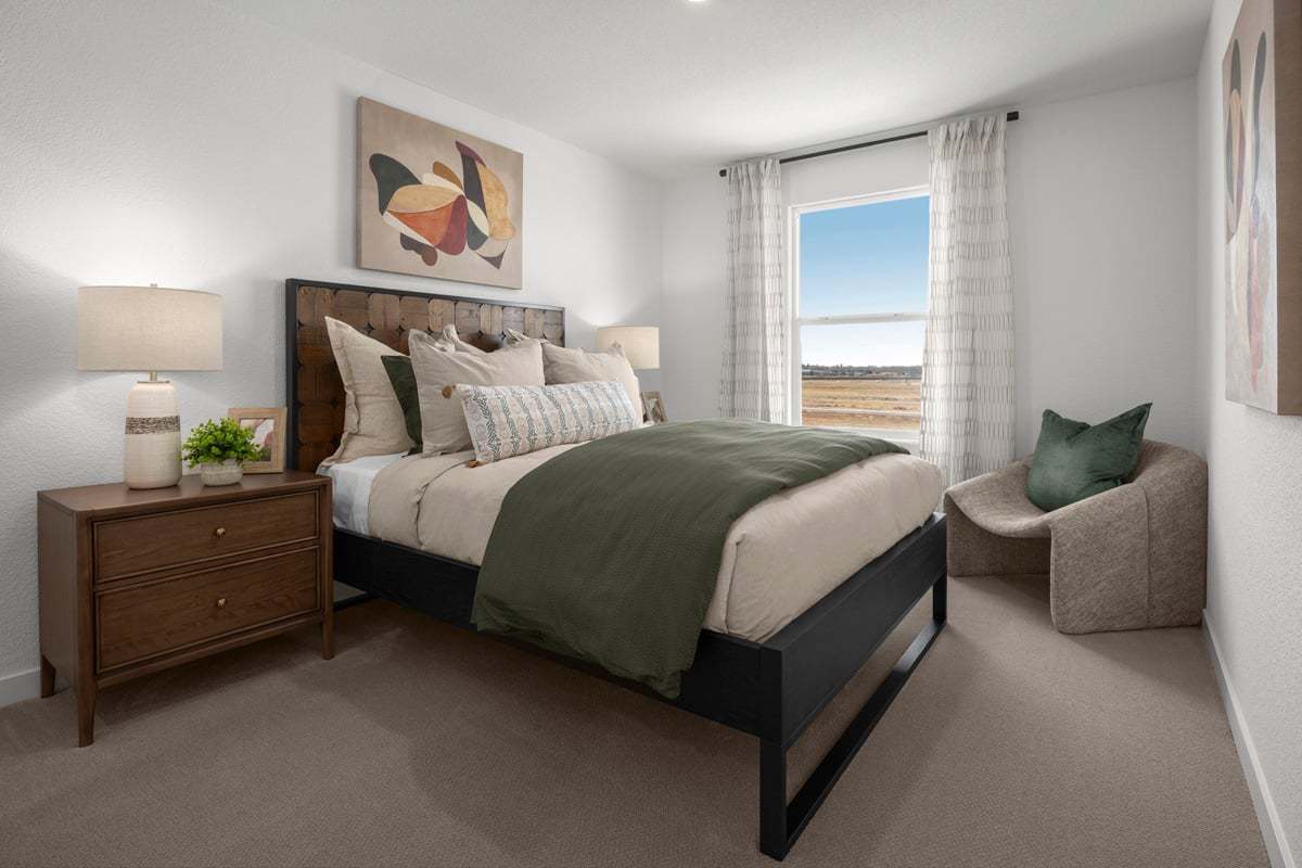 Secondary bedroom