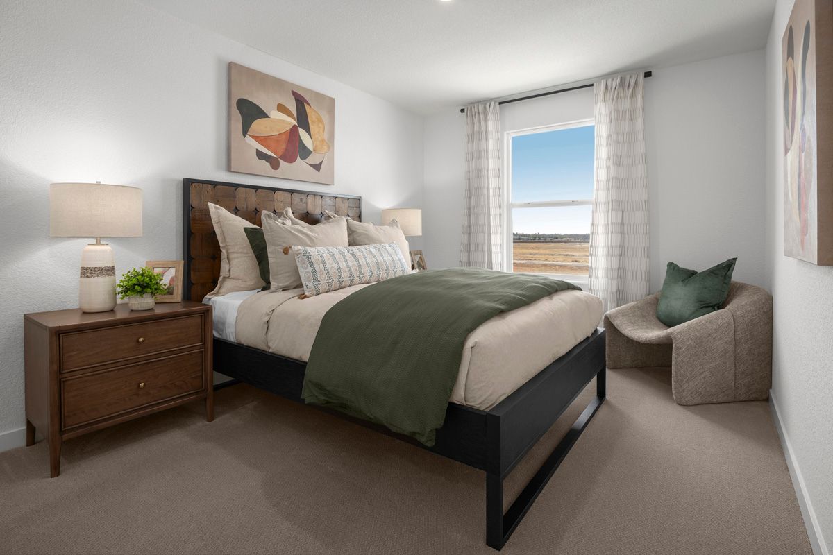 Plan 1687 Modeled - Secondary bedroom