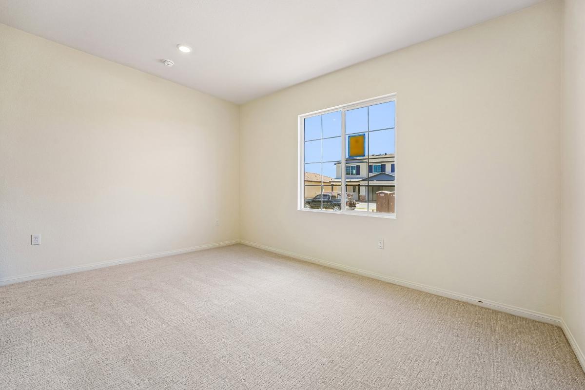 Secondary bedroom