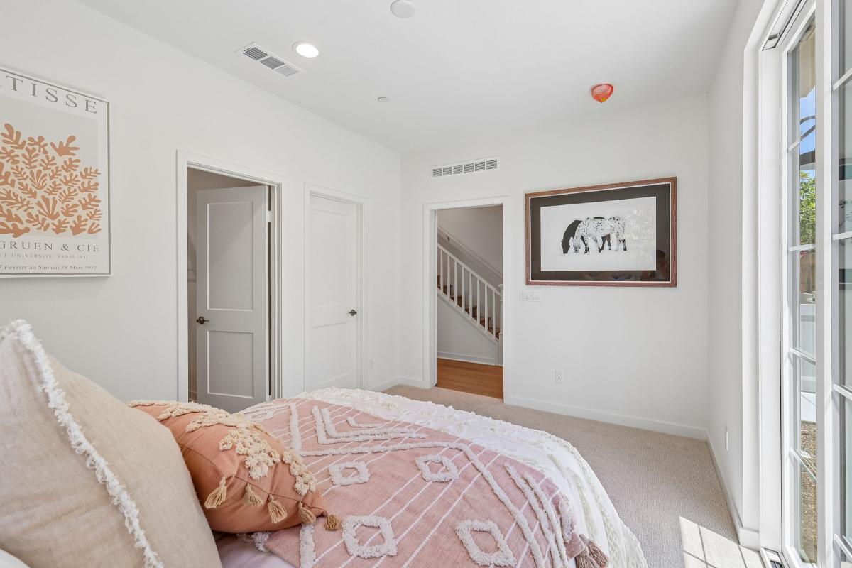 Secondary bedroom
