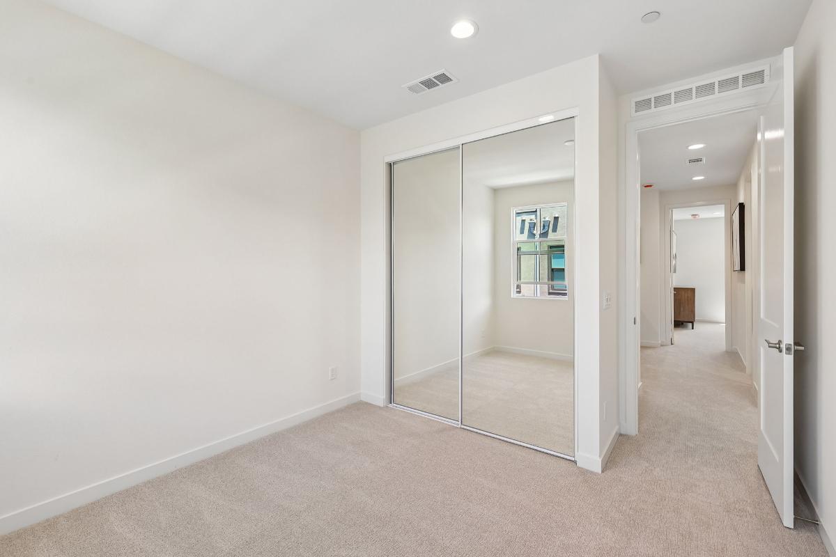 Secondary bedroom