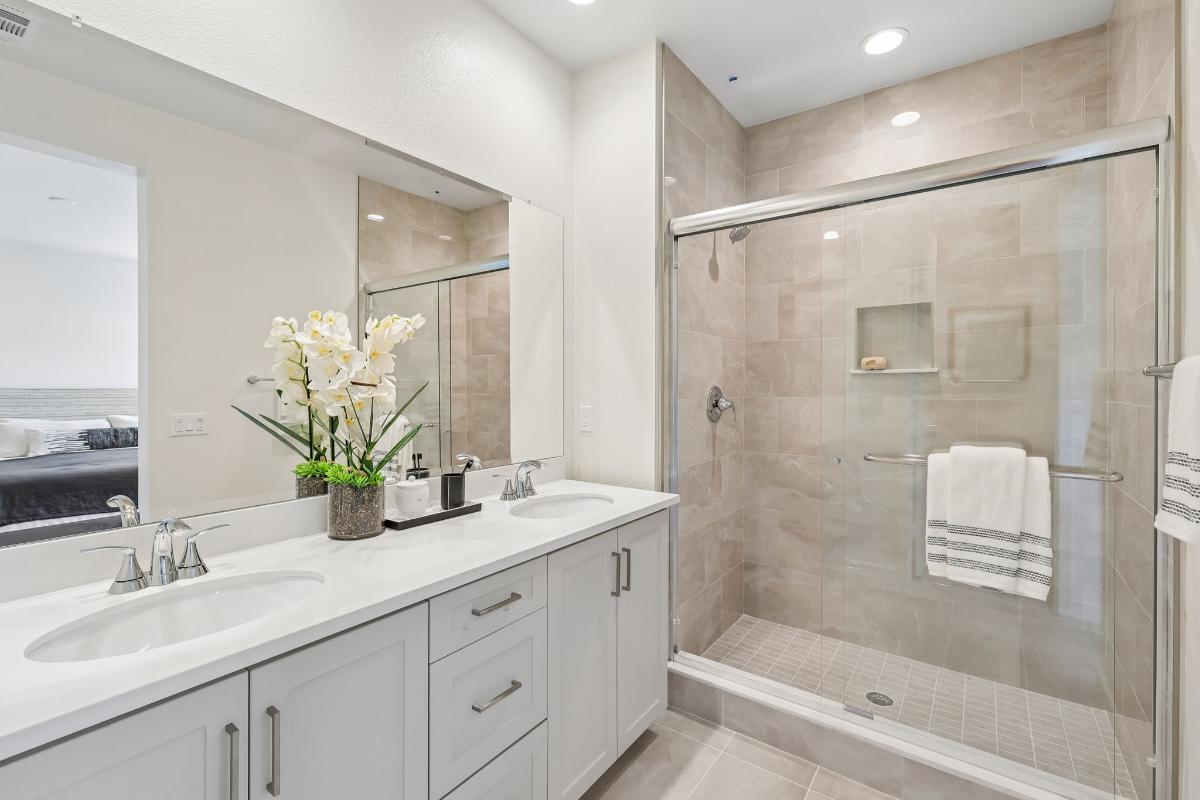 Primary bath