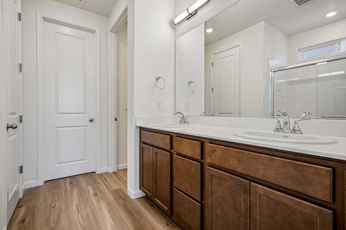 Primary bath