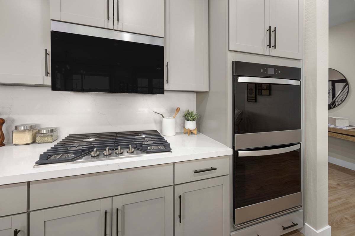 Plan 2466 Modeled - Stainless steel appliances