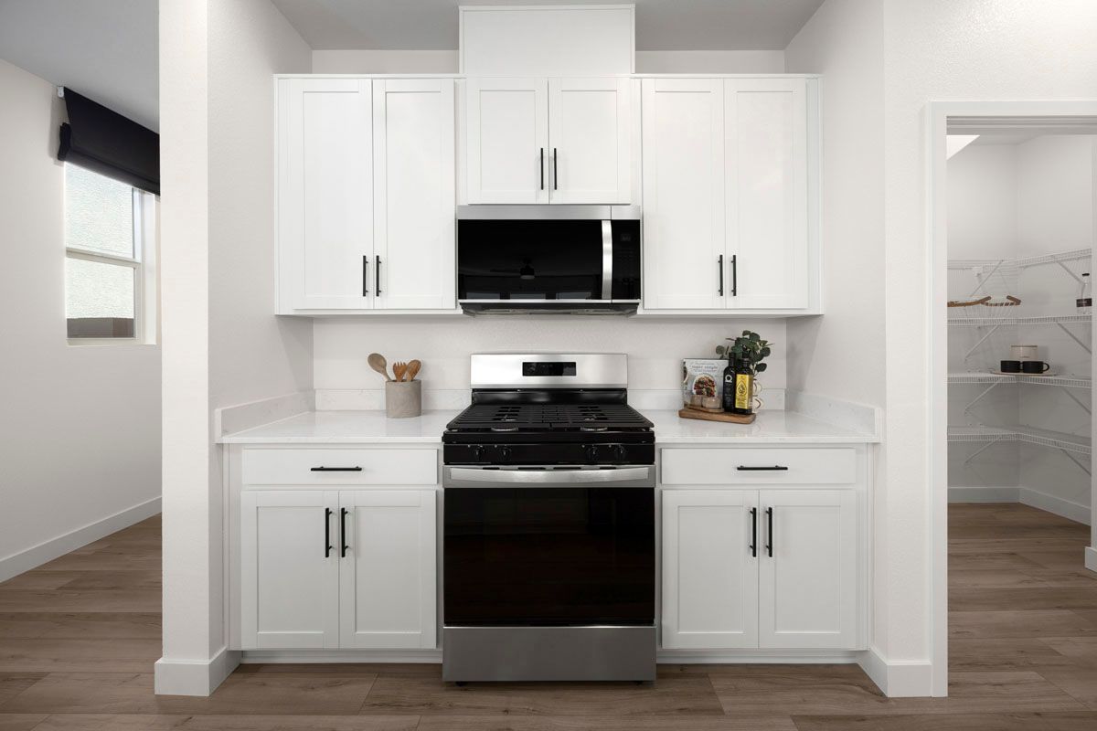Plan 2069 Modeled - Stainless steel appliances