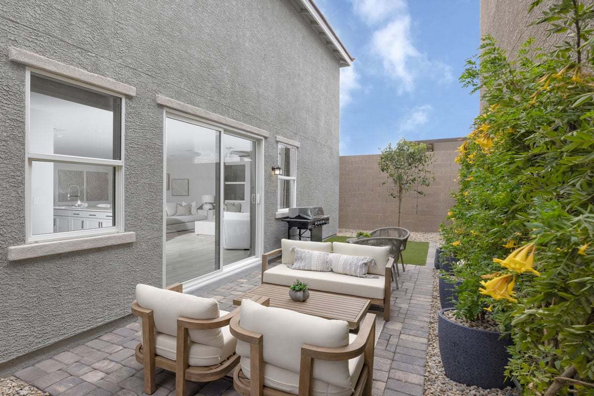 Plan 2469 Modeled - Side patio