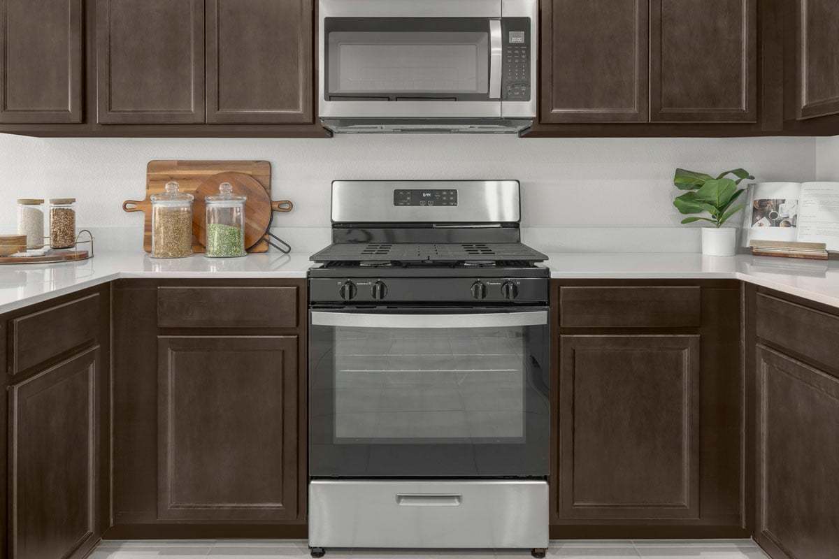 Plan 1590 Modeled - Stainless steel appliances