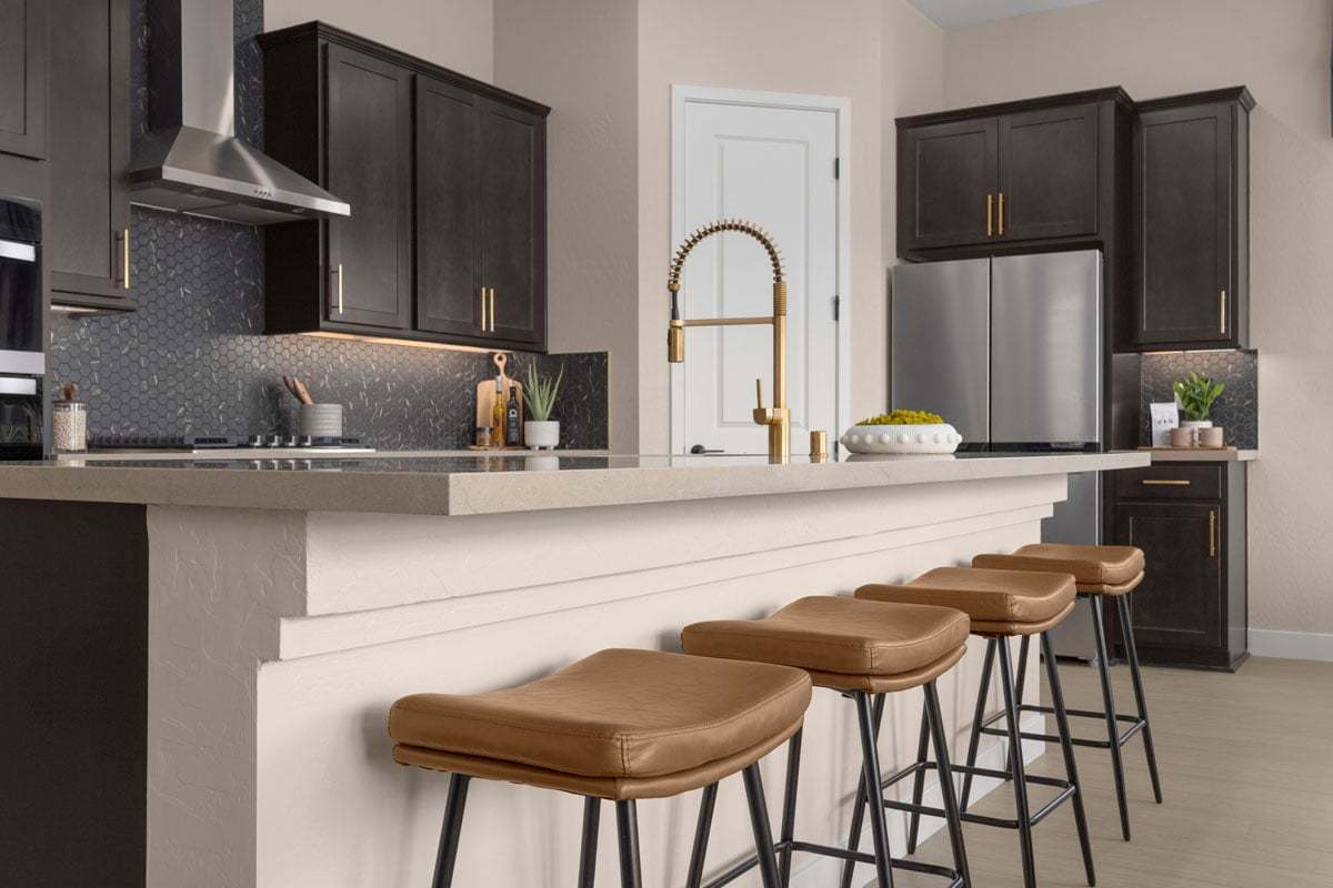 Plan 2466 Modeled - Kitchen breakfast bar