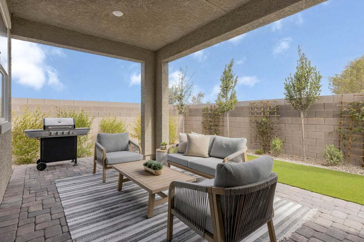 Plan 1901 Modeled - Covered patio
