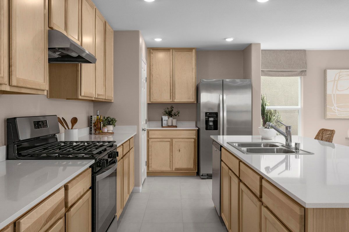 Plan 1850 Modeled - Stainless steel appliances