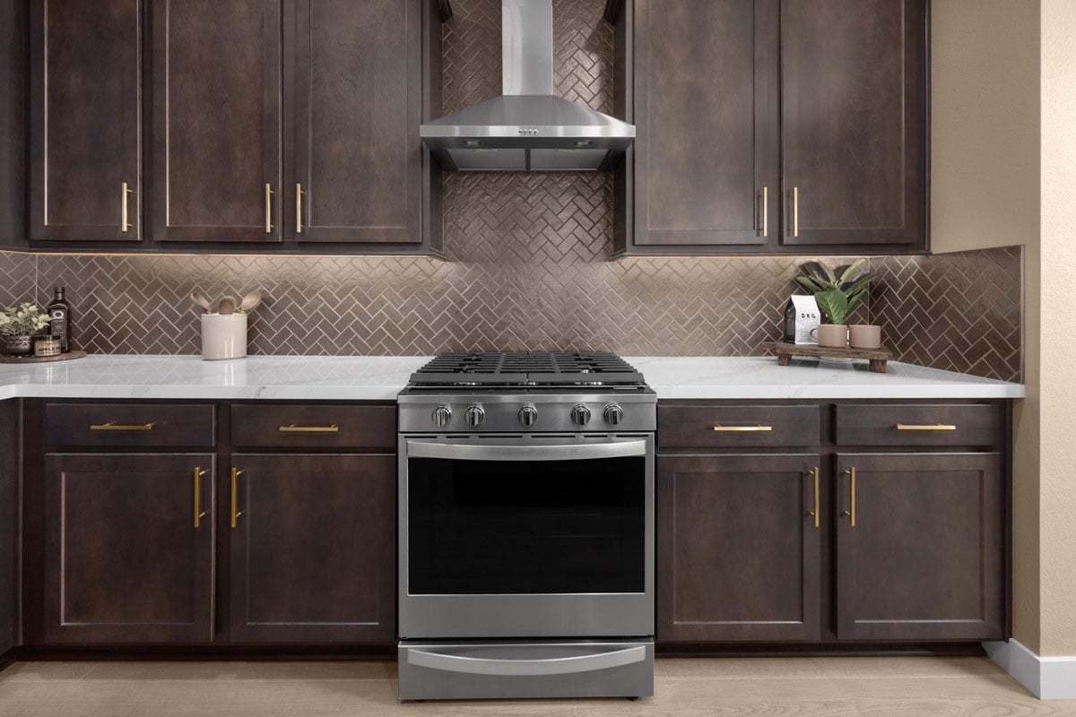 Plan 1947 End Unit Modeled - Stainless steel appliances